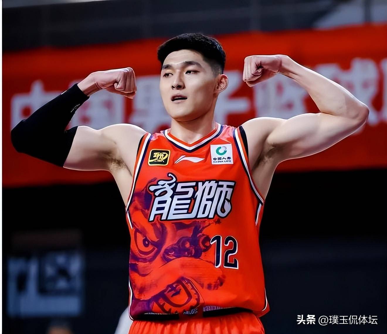 九游体育官网-山东男篮训练开放日，集结日迎来里程碑引欢呼，德甲在即，年轻球员得到机会的简单介绍